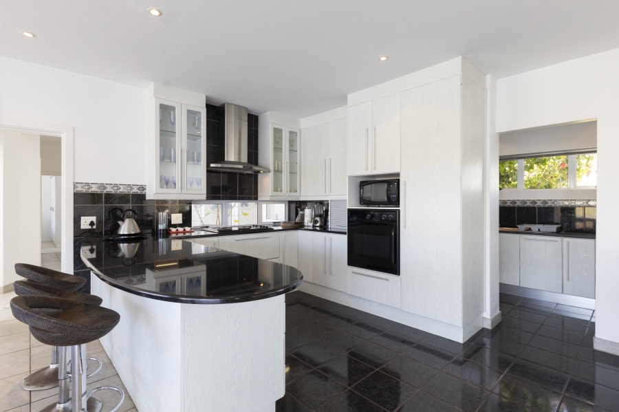 6 Bedroom Property for Sale in Royal Alfred Marina Eastern Cape